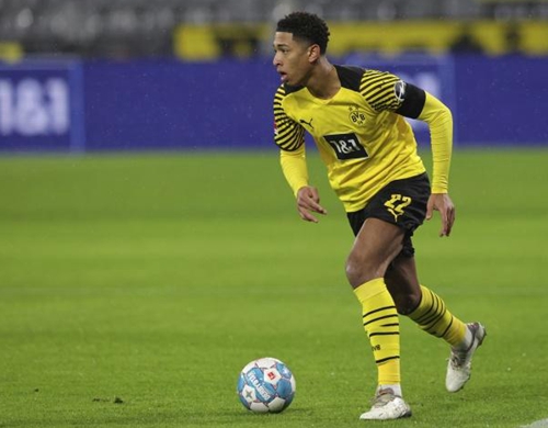 日职联半场：相马勇纪造险，柏太阳神0-0町田泽维亚