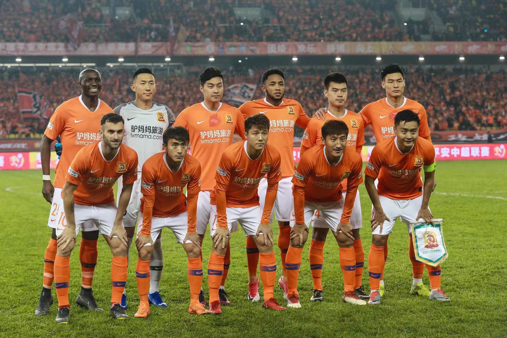 内姆布哈德延续状态＆弗拉格半场高效，独行侠半场领先10分