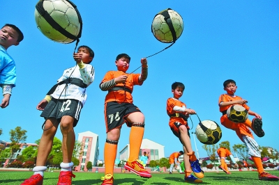 足球意大利名将宣布退役，时代落幕