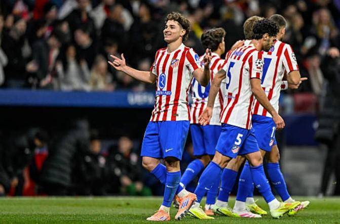 杨瀚森五项数据挂零，格兰特19罚35+4+4，开拓者送残阵雄鹿5连败