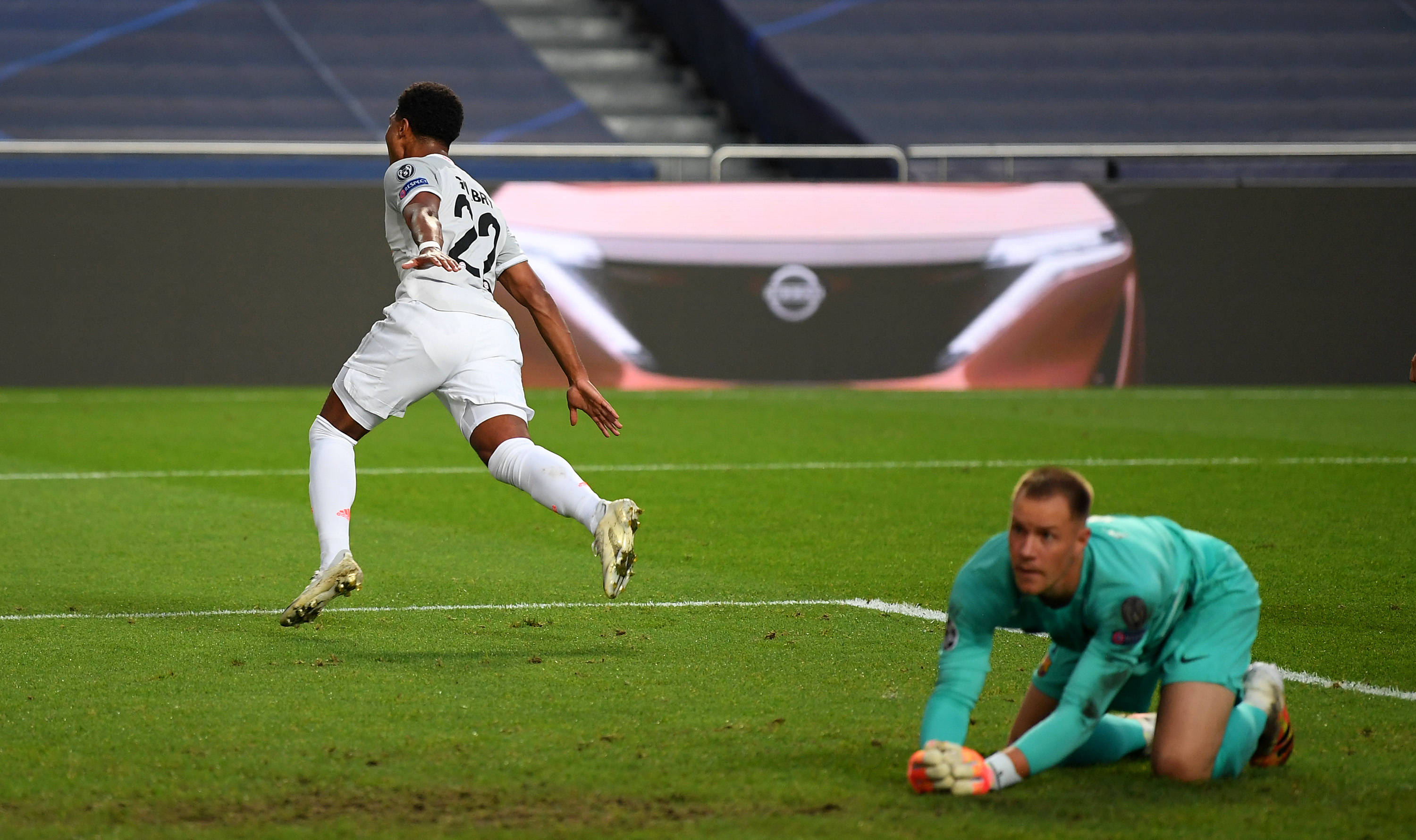 欧冠前瞻：毕包为出线背水一战，巴黎携强悍火力能否过关？