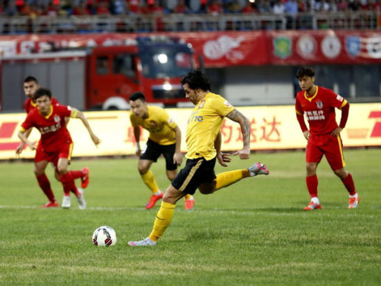 美记：步行者和鹈鹕都对库明加感兴趣