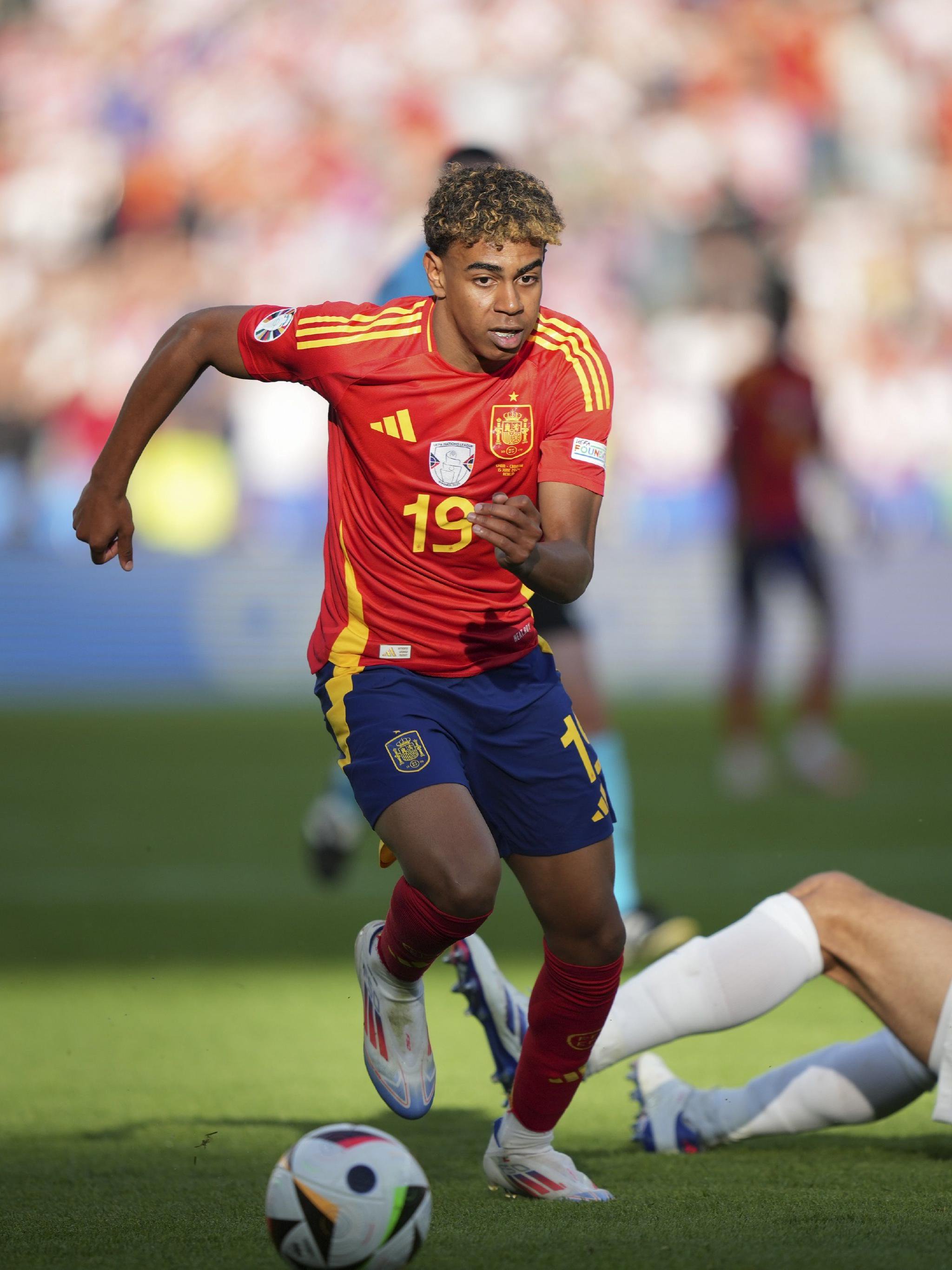 金彭贝：对我来说能和巴黎赢下一座欧冠比在皇马赢五次还珍贵